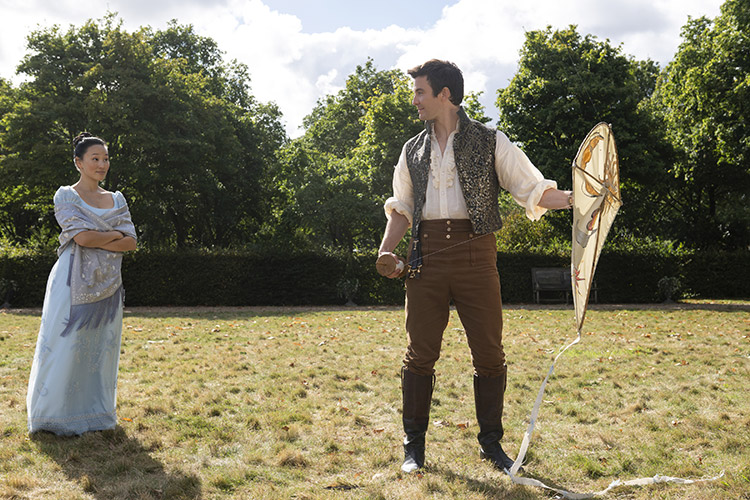 Szene aus "Bridgerton" am Loseley Park, England 