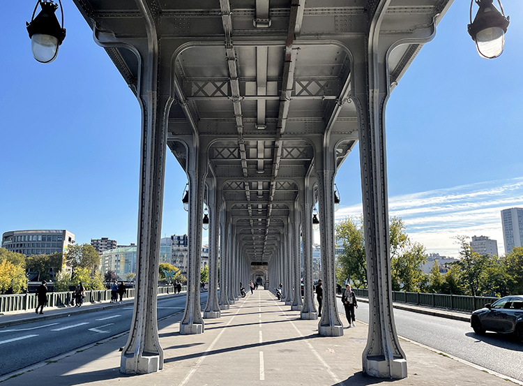 Pont de Bir-Hakeim, Paris